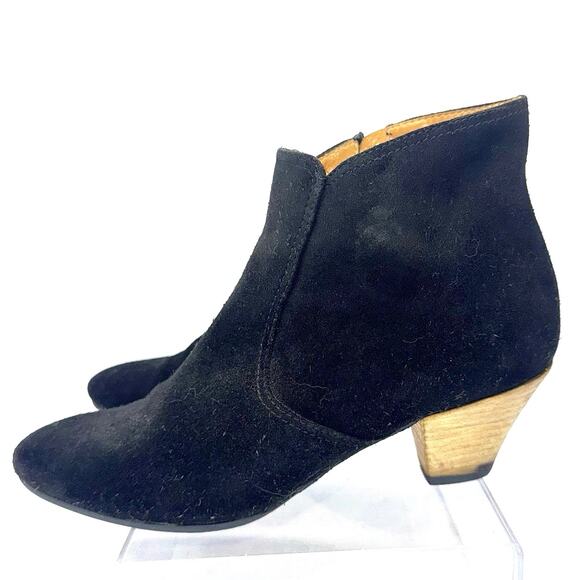 MAISON MARGIELA Archival Suede Bootie | Black Italian-Made Minimalist Luxe Boots - Picture 5 of 14